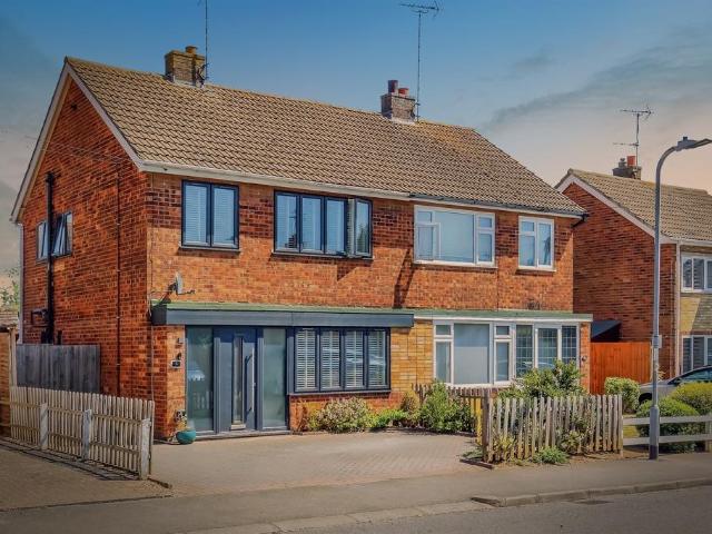 House for sale in Barholm, Lincolnshire