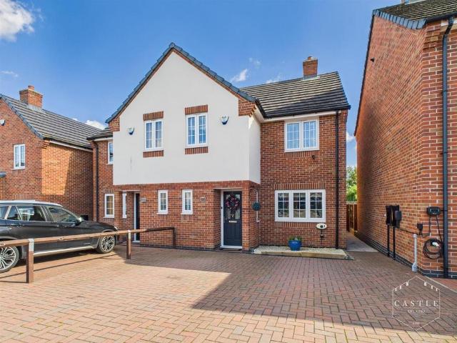 House for sale in Barwell, Barton