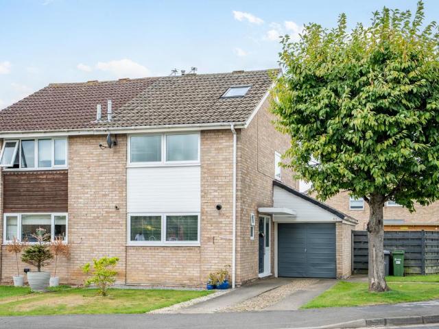 House for sale in Woodthorpe, High Field