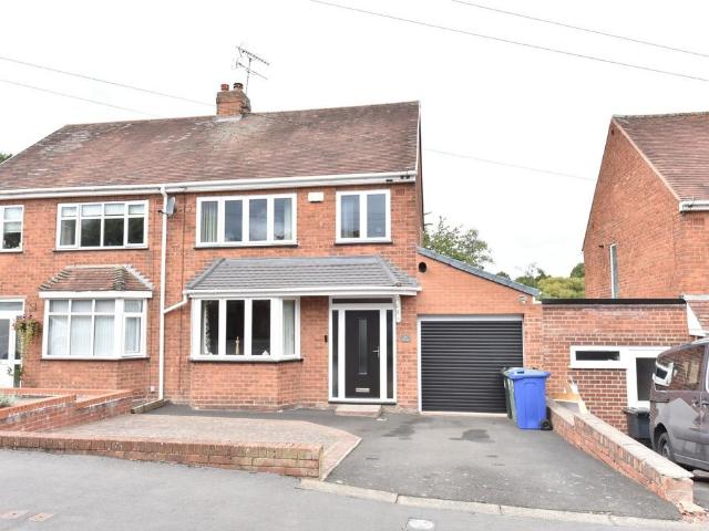 House for sale in Kingswinford, West Midlands