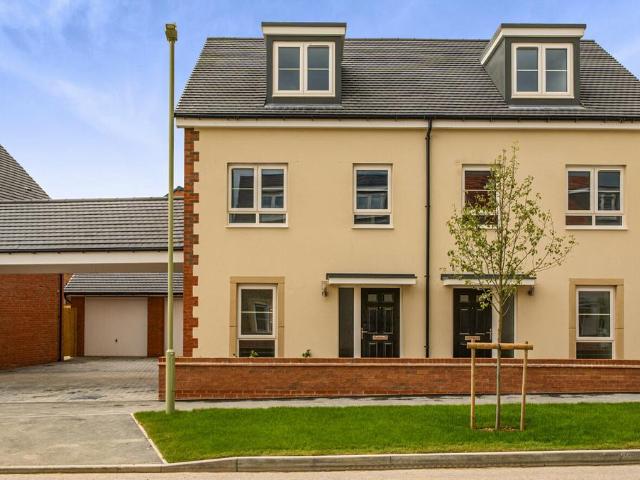 House for sale in New Alresford, Hampshire