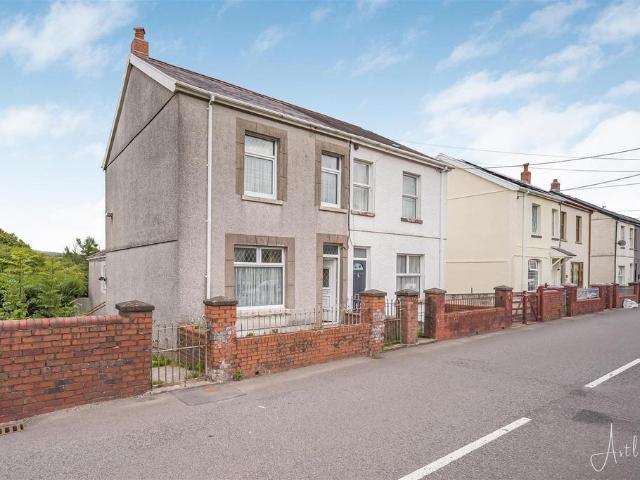 House for sale in Onllwyn, Wales