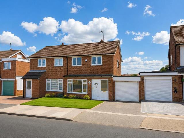 House for sale in Northampton, Northamptonshire