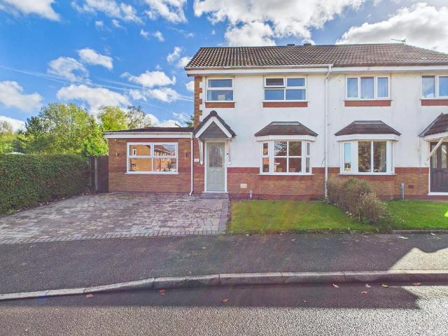 House for sale in Pewfall, St Helens