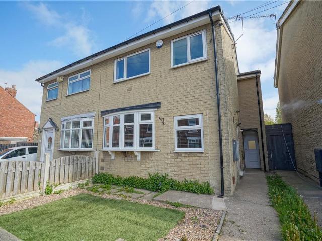 House for sale in Clifton, South Yorkshire