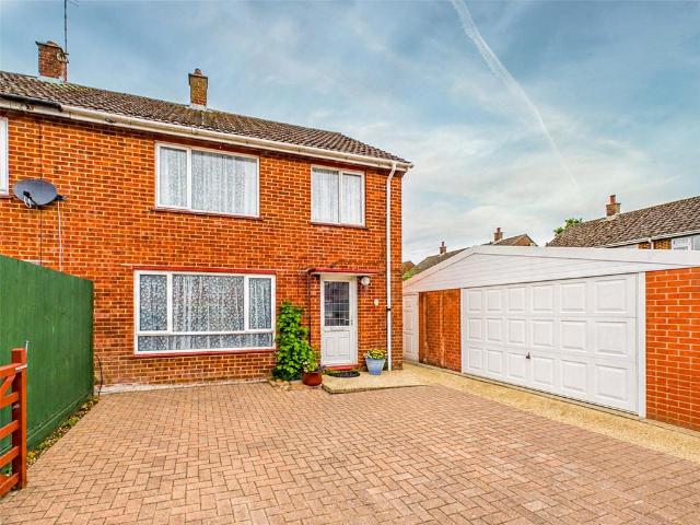 House for sale in Burton and Winkton, Burton