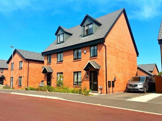 House for sale in Greenheys, Greater Manchester