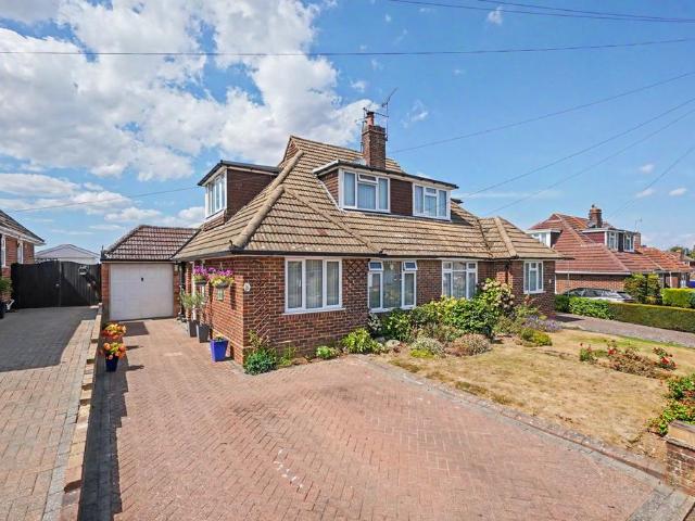 House for sale in Oad Street, Kent