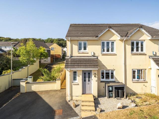 House for sale in Weir Quay, Devon
