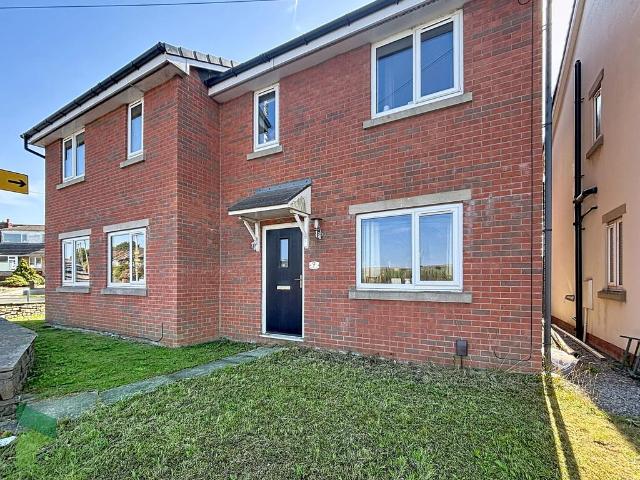 House for sale in Knowle Fold, Darwen