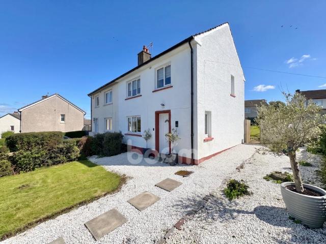 House for sale in Elderslie, Scotland