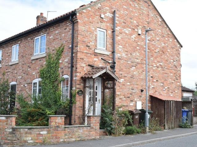 House for sale in Ulleskelf, York and North Yorkshire