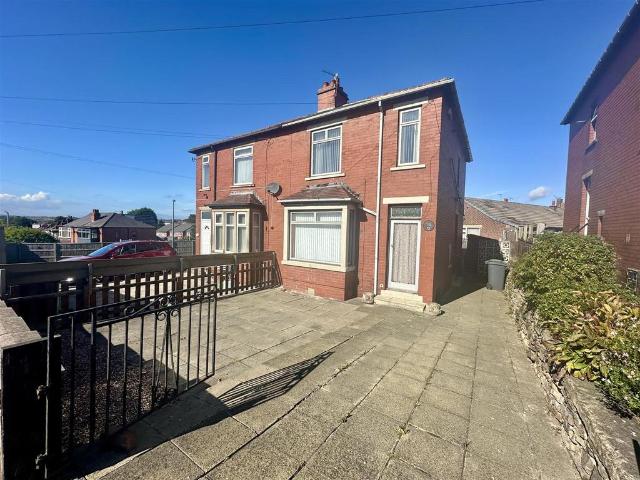 House for sale in Birstall Smithies, Heckmondwike
