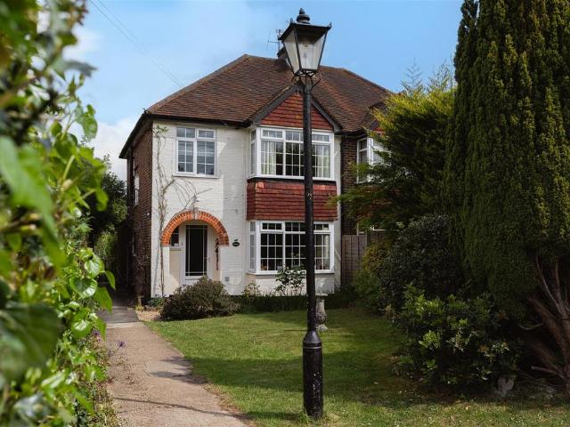 House for sale in Red Hill, Surrey