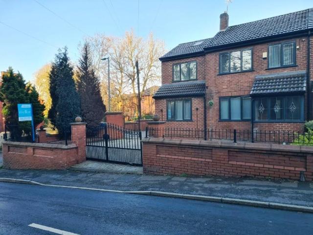 House for sale in Georgia, Greater Manchester