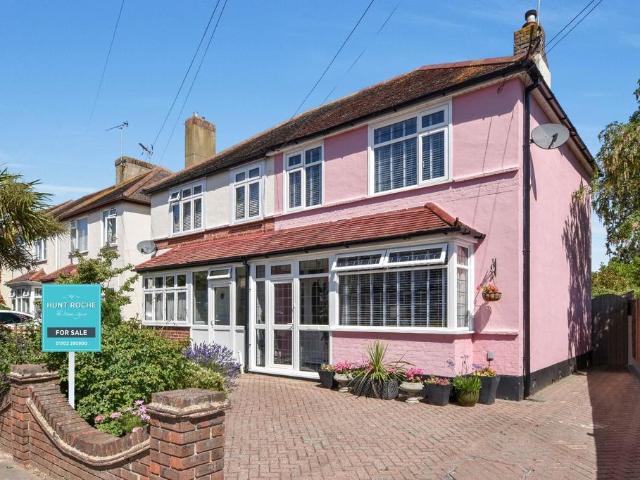 House for sale in North Shoebury, Alton Barnes