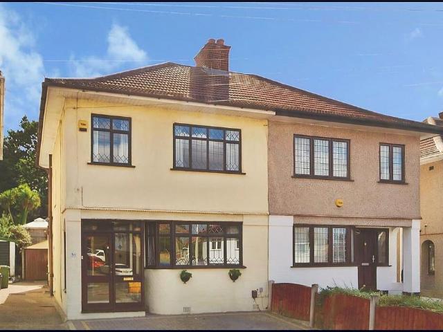 House for sale in London Borough of Havering, Greater London