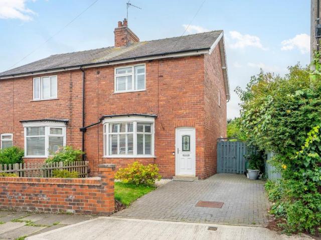 House for sale in South Bank, York