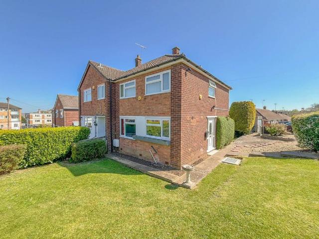 House for sale in Overslade, New Bilton