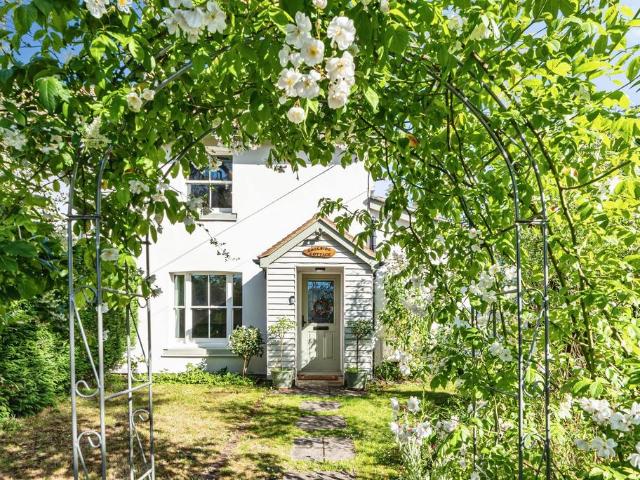 House for sale in Burghfield Common, West Berkshire