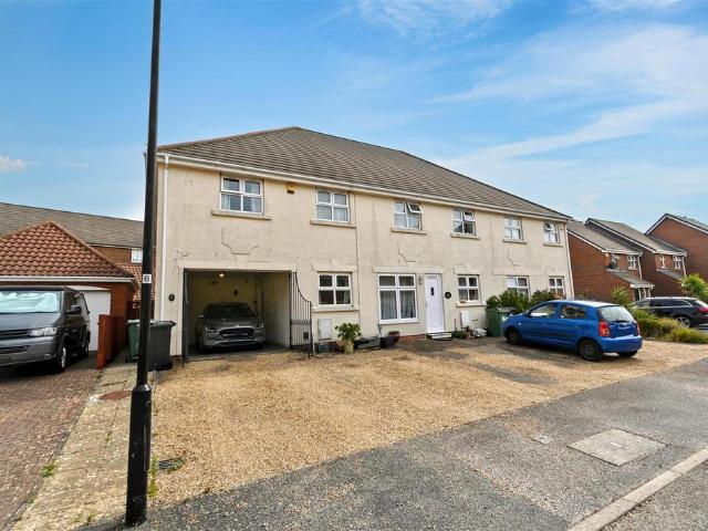 House for sale in Sovereign Harbour, Eastbourne