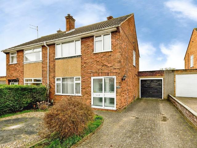 House for sale in Bearton, King's Walden