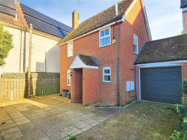House for sale in Hythe, Colchester
