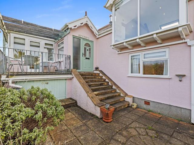 House for sale in Thistleboon, Mumbles ,the