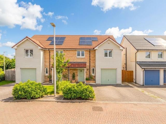 House for sale in Calderwood, Ormiston