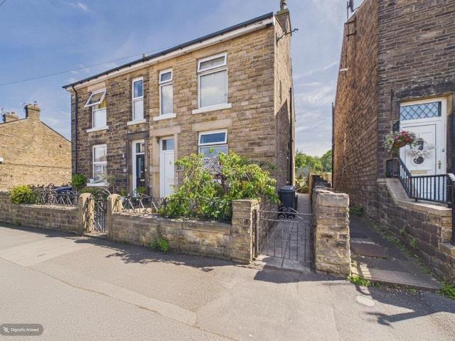 House for sale in Charlesworth, East Midlands