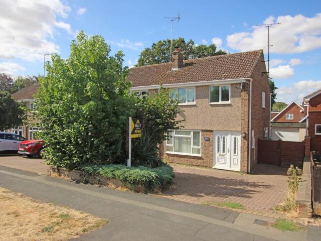 House for sale in Ise Lodge, Kettering