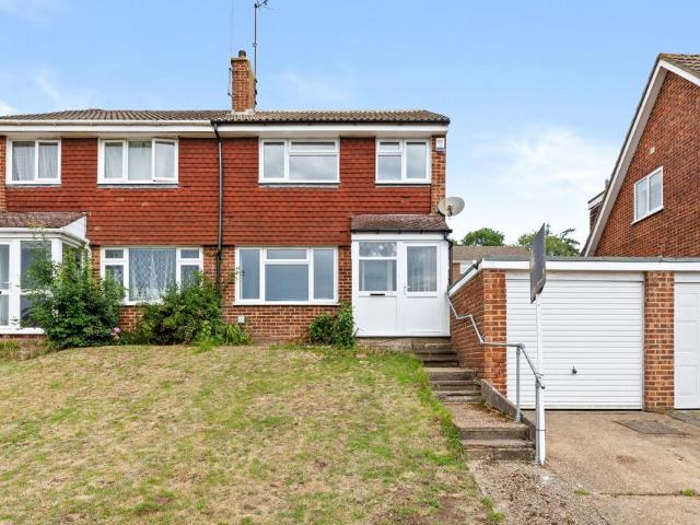 House for sale in London Borough of Croydon, Selsdon
