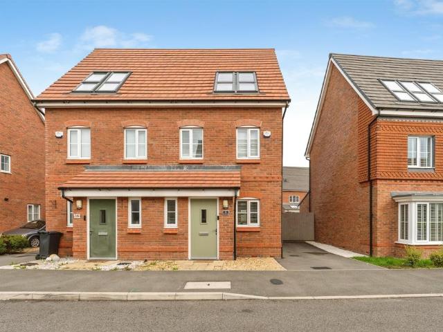 House for sale in Sealand, Garden City