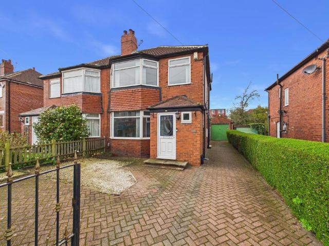House for sale in Austhorpe, West Yorkshire