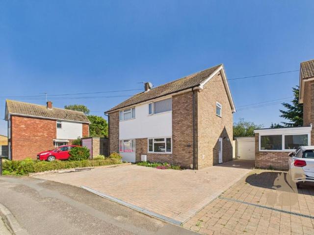 House for sale in Elmstead, Dale Hill