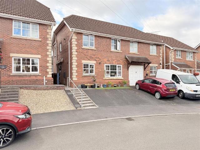 House for sale in Pemberton, Dafen