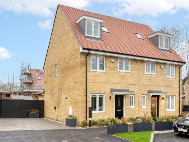 House for sale in Arlesey, Bedfordshire