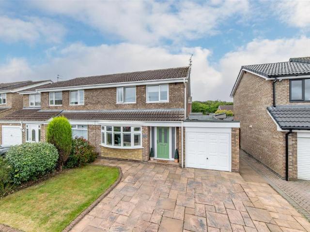House for sale in Kenton, Tyne And Wear