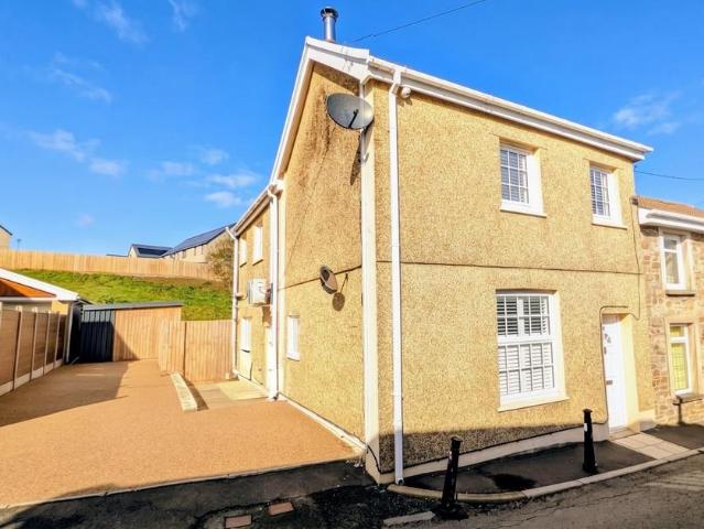 House for sale in Clwydyfagwyr, Merthyr Tydfil