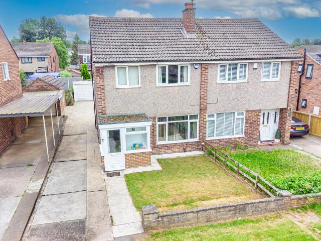 House for sale in Primley Park, Alwoodley