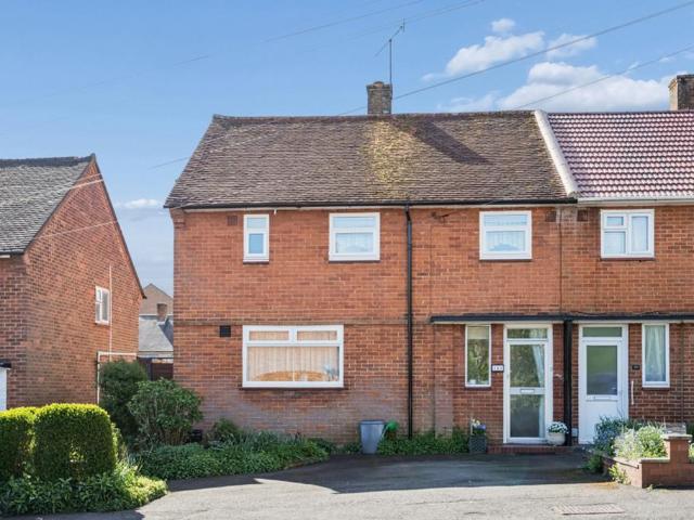 House for sale in Watford Rural, Batchworth