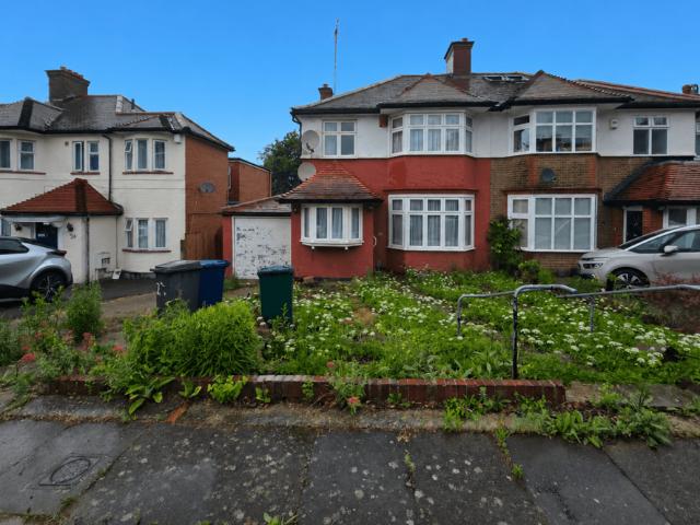 House for sale in Temple Fortune, Greater London