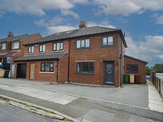House for sale in Blackrod, Bolton