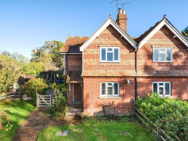 House for sale in The Butts, Kent