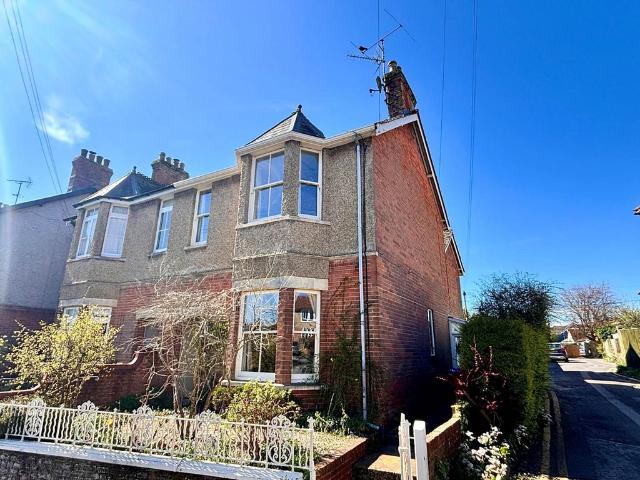 House for sale in Marlborough, Easton Royal