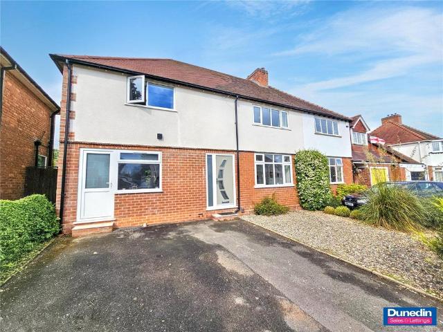 House for sale in Bromsgrove, Worcestershire