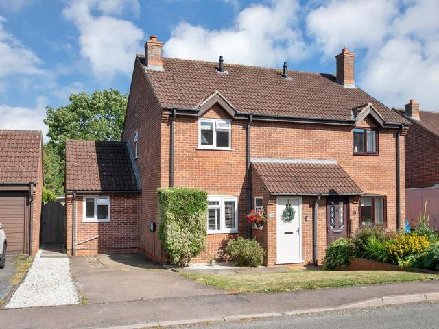 House for sale in Brentingby, Leicestershire