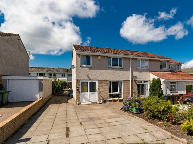 House for sale in Buckstone, Fairmilehead