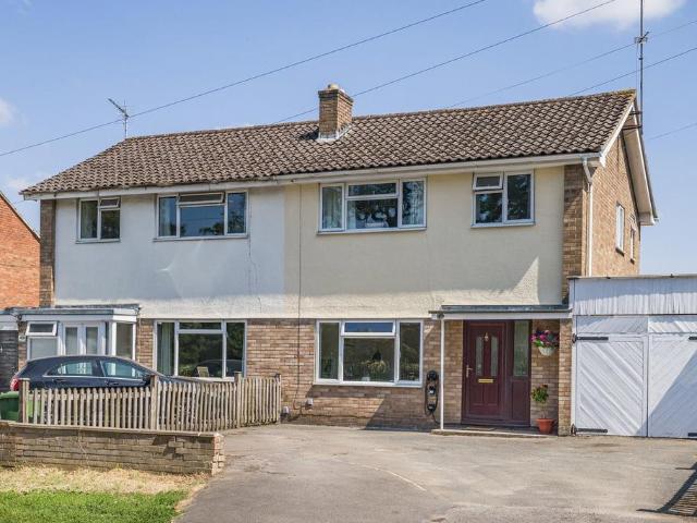 House for sale in Swindon, Golden Valley
