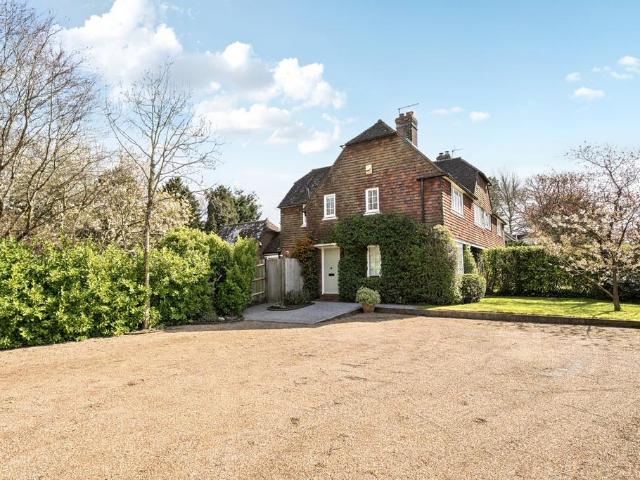 House for sale in Sandown Park, Kent